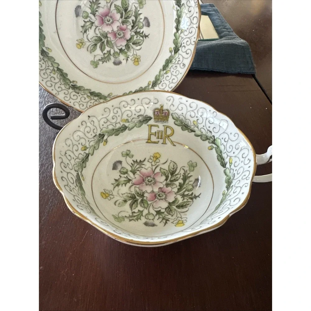 VTG Paragon Tea Cup And Saucer To Commemorate Queen Elizabeth II Coronation 1953